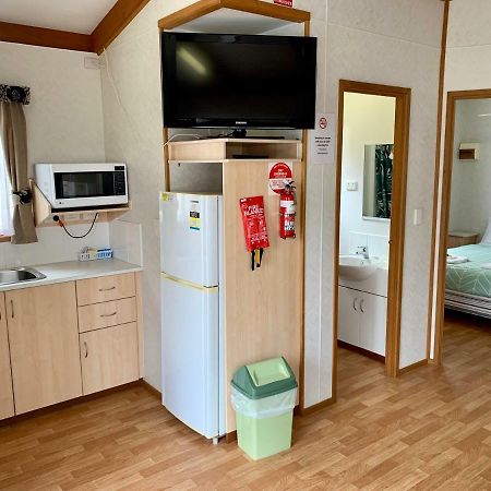 Tatura Cabin&Caravan Park Bagian luar foto