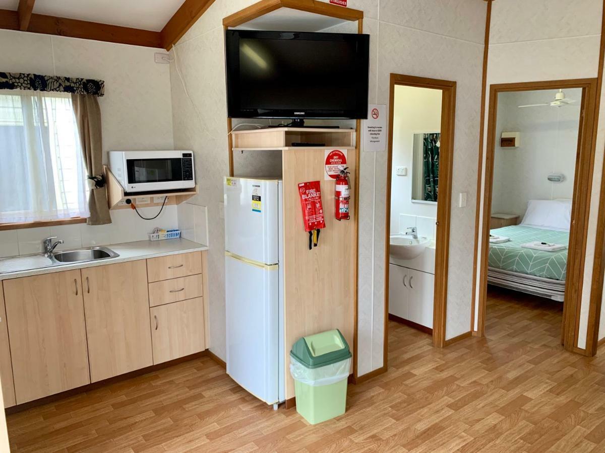 Tatura Cabin&Caravan Park Bagian luar foto