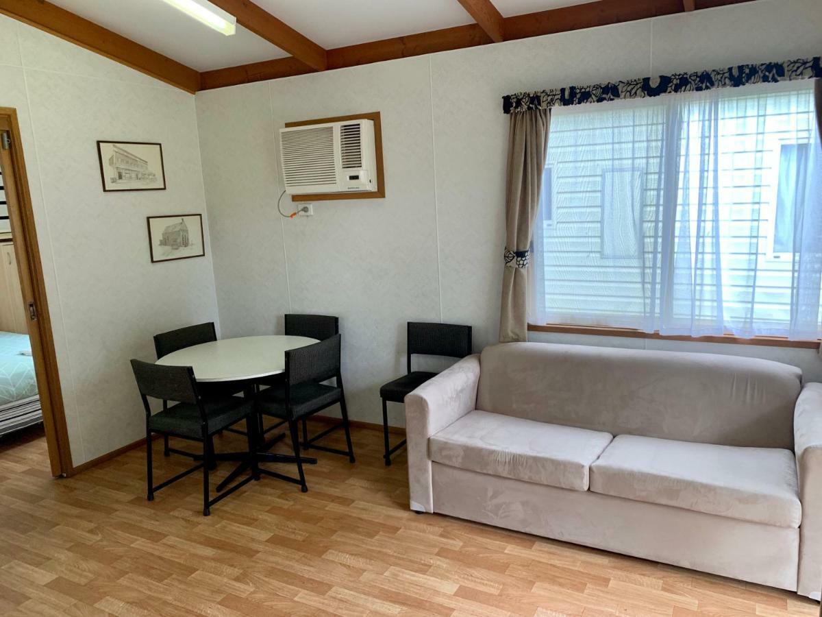 Tatura Cabin&Caravan Park Bagian luar foto